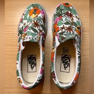 Vans Multi Tropic Classic Slip-On Women’s 6.5